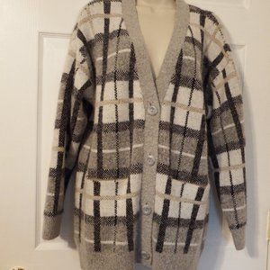 Womens Cardigan Sweater with button closure, Size Large